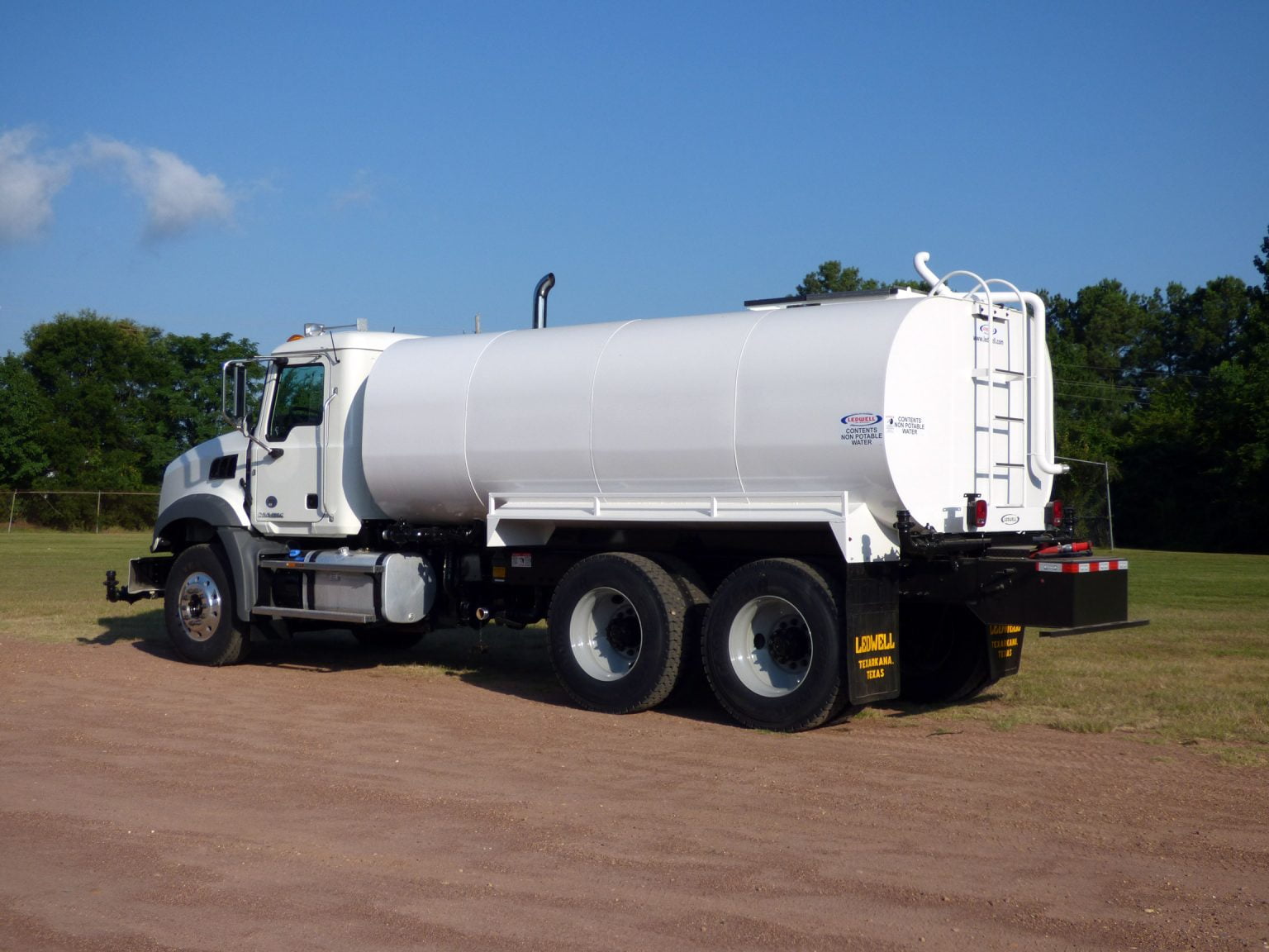 4000 Gallon Water Truck for Sale | New Large-Haul Water Trucks