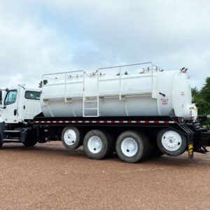 4200 Gallon Water Truck Used Equipment - Ledwell