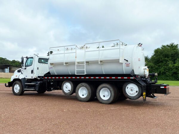 4200 Gallon Water Truck Used Equipment - Ledwell