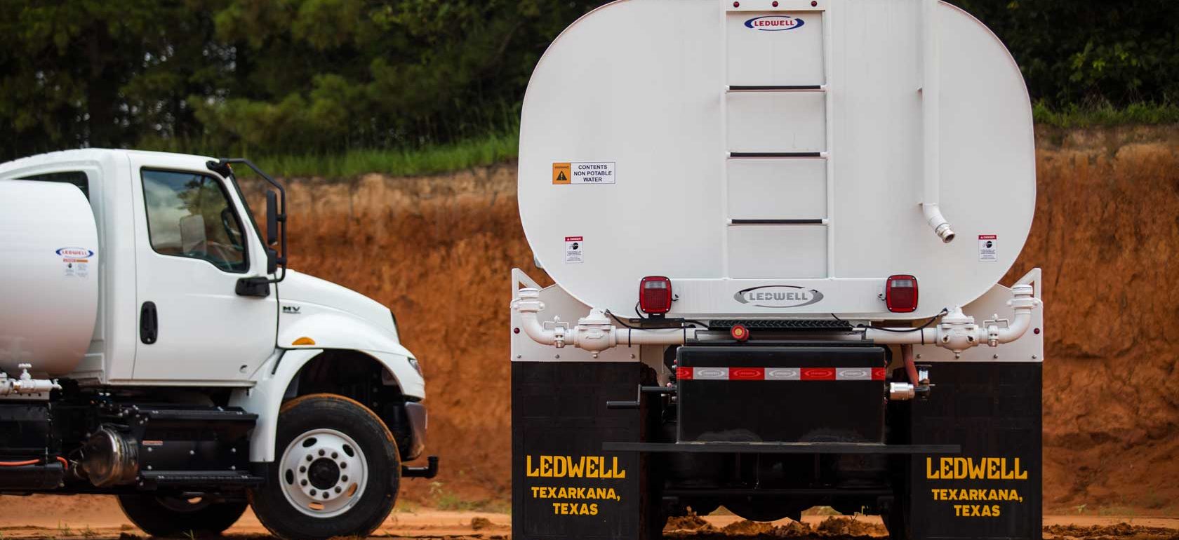 4000 Gallon Water Truck by Ledwell