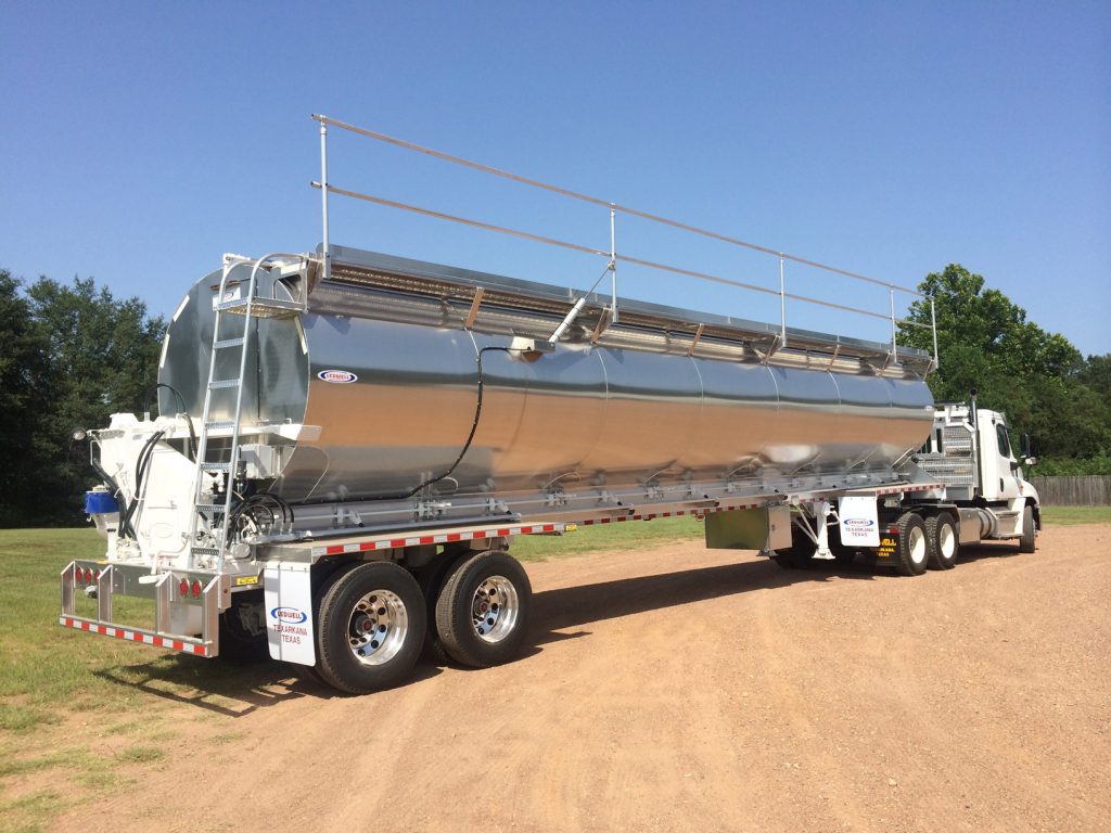 Paddle-Wagon-Feed-Trailer-(3) Paddle Wagon Feed trailers for sale - ledwell custom trucks, trailers, and parts