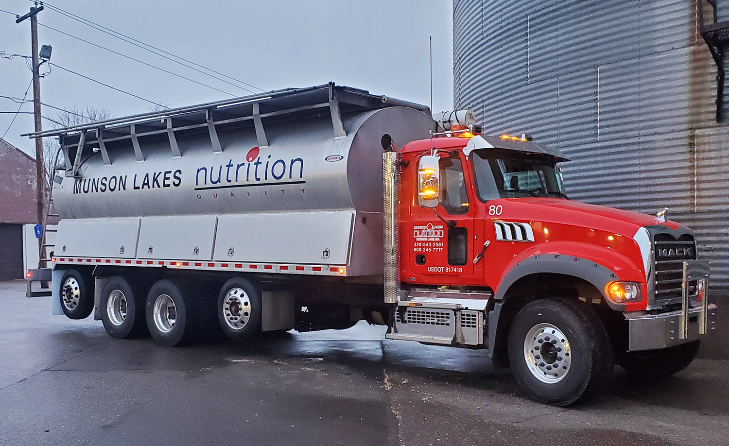 Munson Lakes feed truck